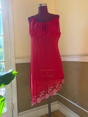 Vintage Red Lace-Hem babydoll lingerie dress - size 1X/2X